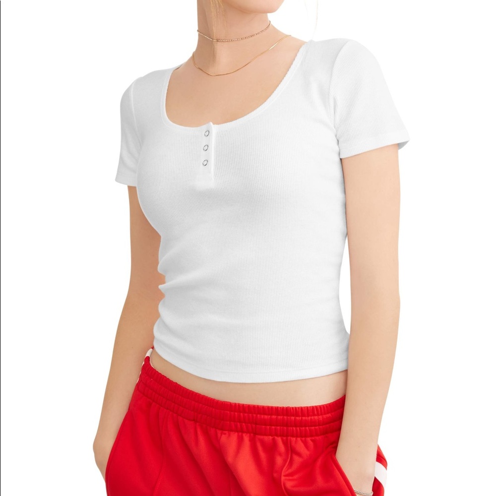 White short sleeve shirt